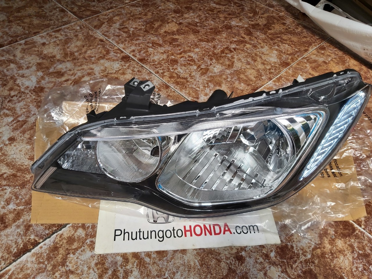 Đèn pha xe honda CIVIC 2006-2008
